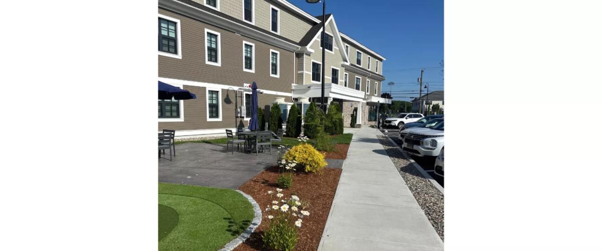 Sidewalk leading to the front of Scranton Main Senior Housing.