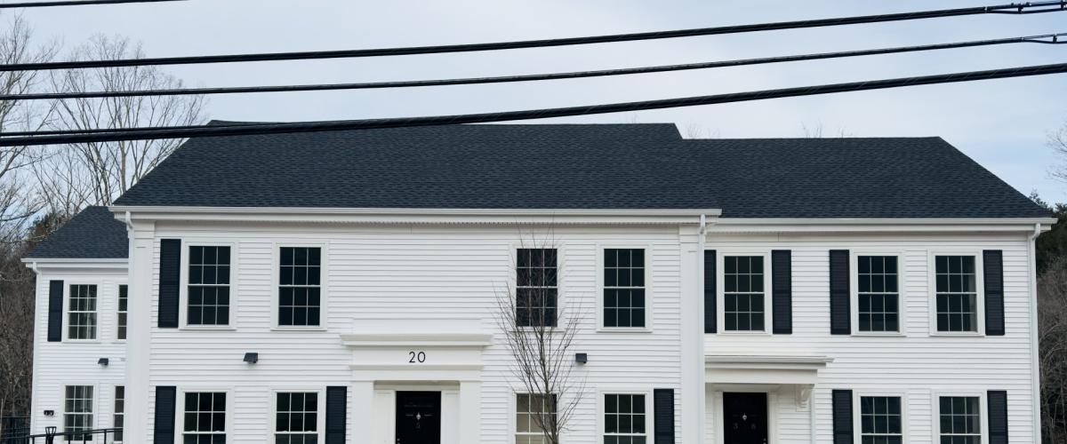 Street view of Amethyst Brook Apartments.
