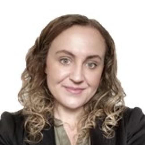 Rheannon's headshot