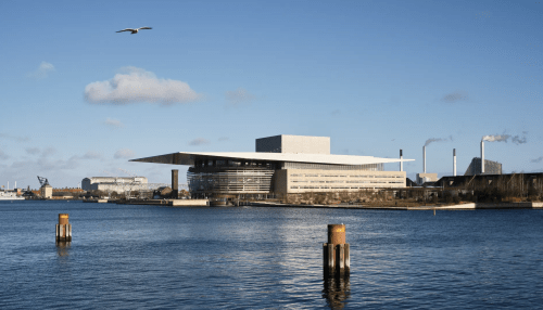 Henning Larsen banner