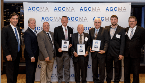 Image of Erland leaders accepting award
