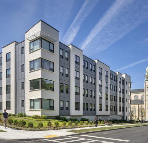 Street view of La Mora Senior Living