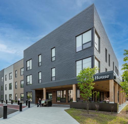 Entrance-way to Leland House.