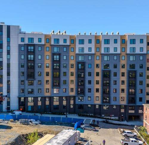 Clarendon Hill front view at date of completion